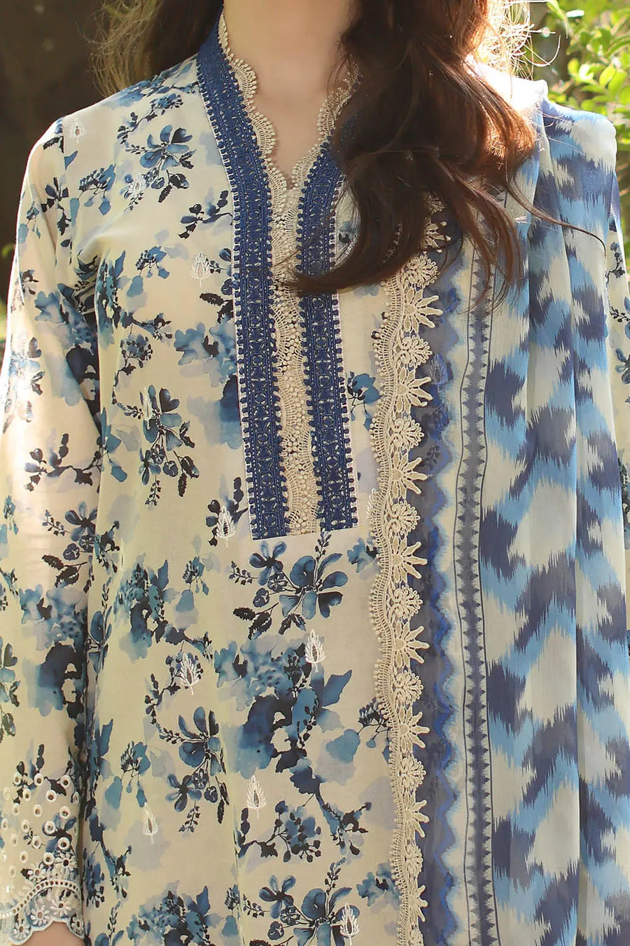 Gul Ahmed The joy Of Summer Embroidered Lawn Unstitched 3Pc Suit PR-52008