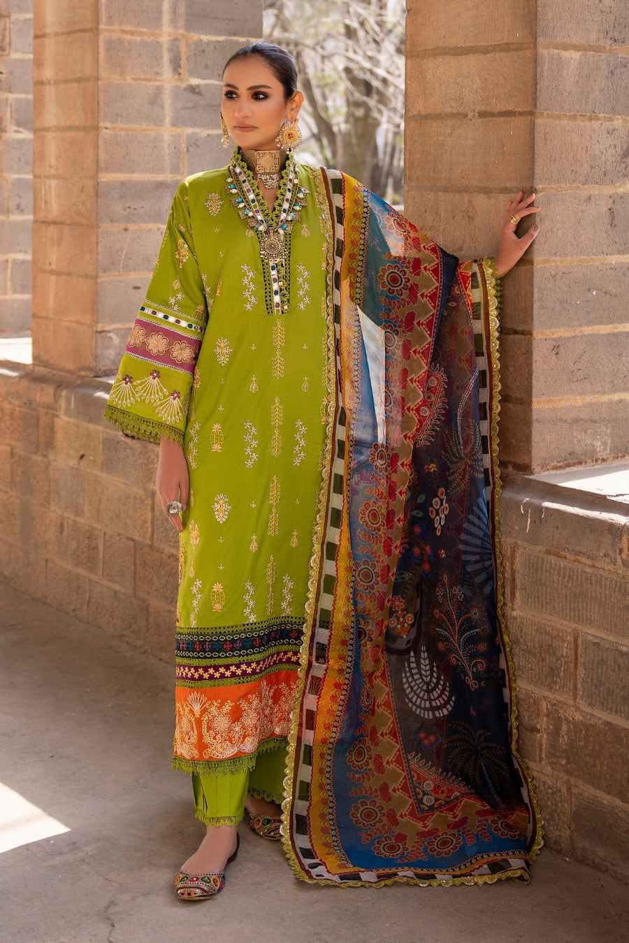 Ittehad Textiles Unstitched Embroidered Lawn 3Pc Suit LF-EM24-3P-BAHARAAN