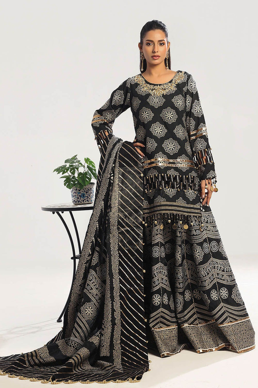 Gul Ahmed Chunri Embroidered Jacquard Unstitched 3Pc Suit PRW-32083