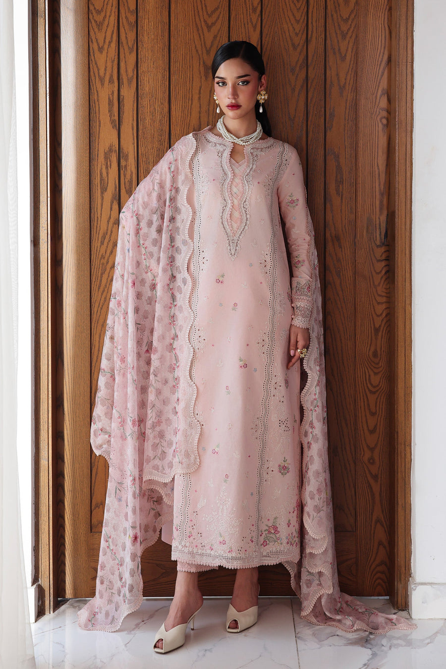 Qalamkar Qline Embroidered Lawn Unstitched 3Pc Suit QKL-04 NAIRA