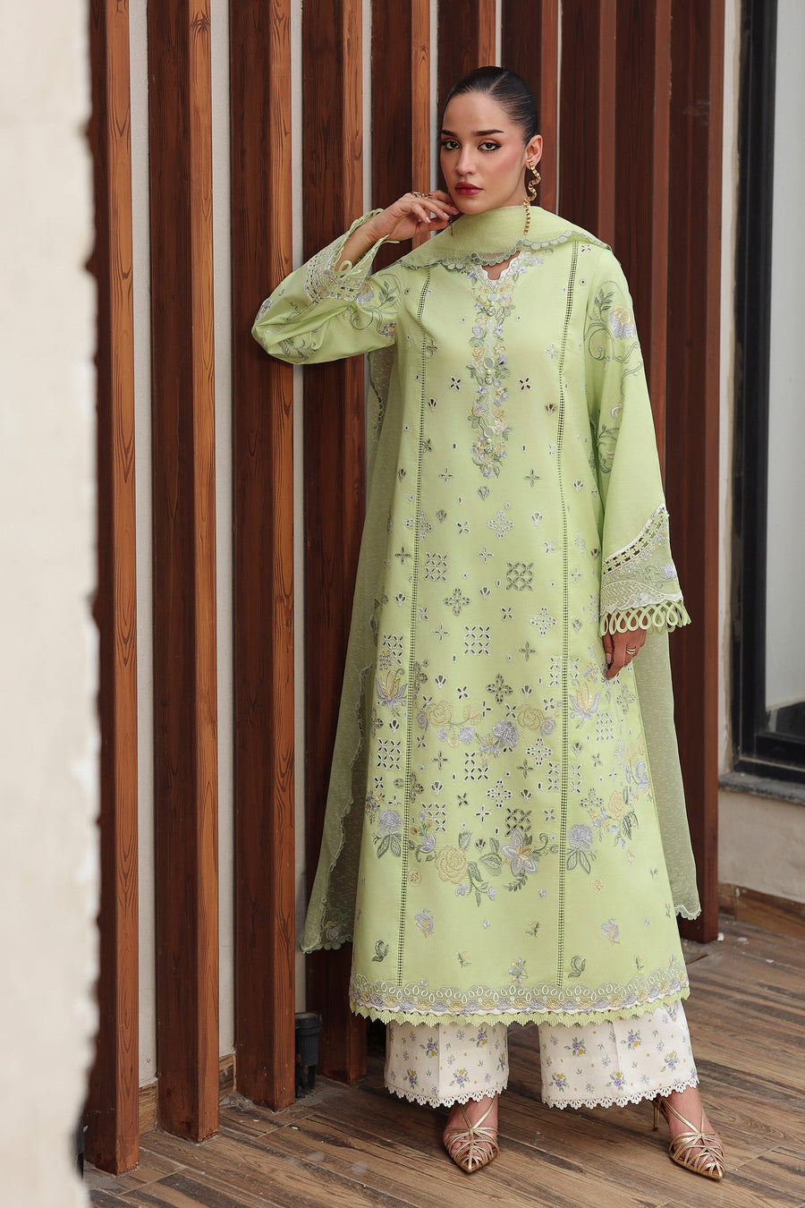 Qalamkar Qline Embroidered Lawn Unstitched 3Pc Suit QKL-05 AYANA