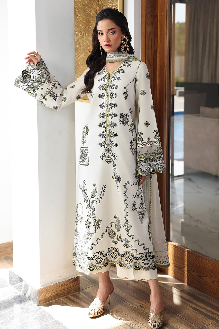 Qalamkar Qline Embroidered Lawn Unstitched 3Pc Suit QKL-13 REEMA