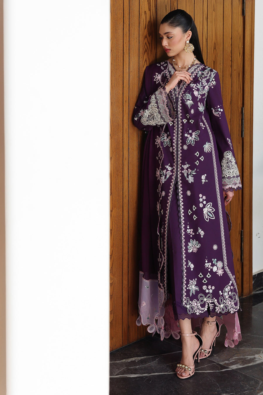 Qalamkar Qline Embroidered Lawn Unstitched 3Pc Suit QKL-14 SUHRA