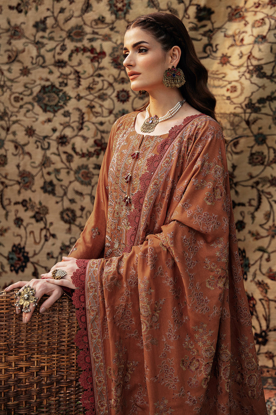 Ramsha Reet Vol-09 Embroidered Karandi Unstitched 3Pc Suit R-906