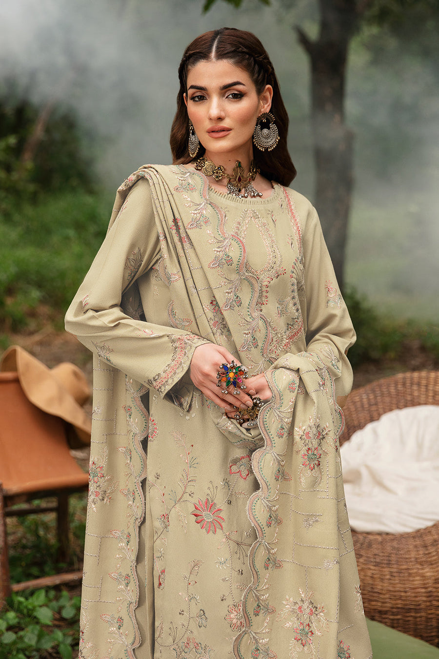 Ramsha Reet Vol-09 Embroidered Karandi Unstitched 3Pc Suit R-910