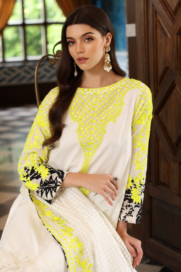 Charizma Signature Ramadan Edit Embroidered Lawn 3Pc Suit RE4-08