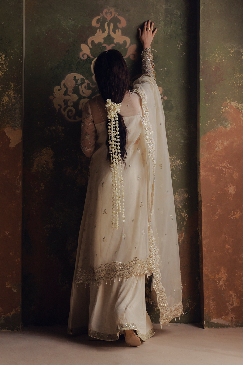 Zarposh Jahanara Festive Embroidered Organza Unstitched 3Pc Suit - ROSHANAY