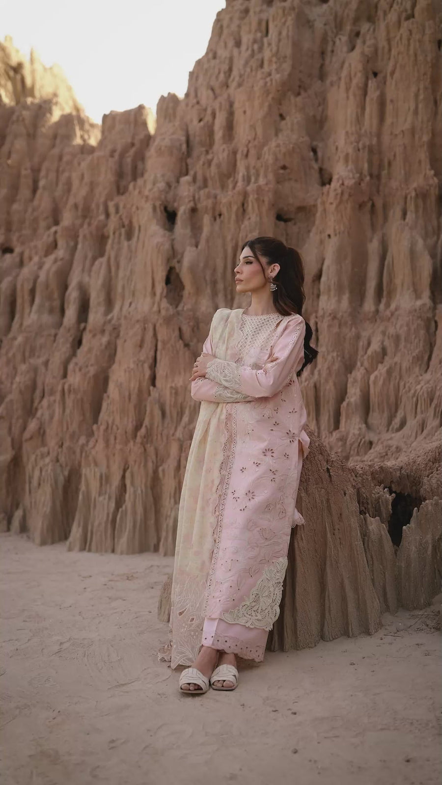 Rang Rasiya Premium Embroidered Lawn Unstitched 3Pc Suit D-02 AYSEL