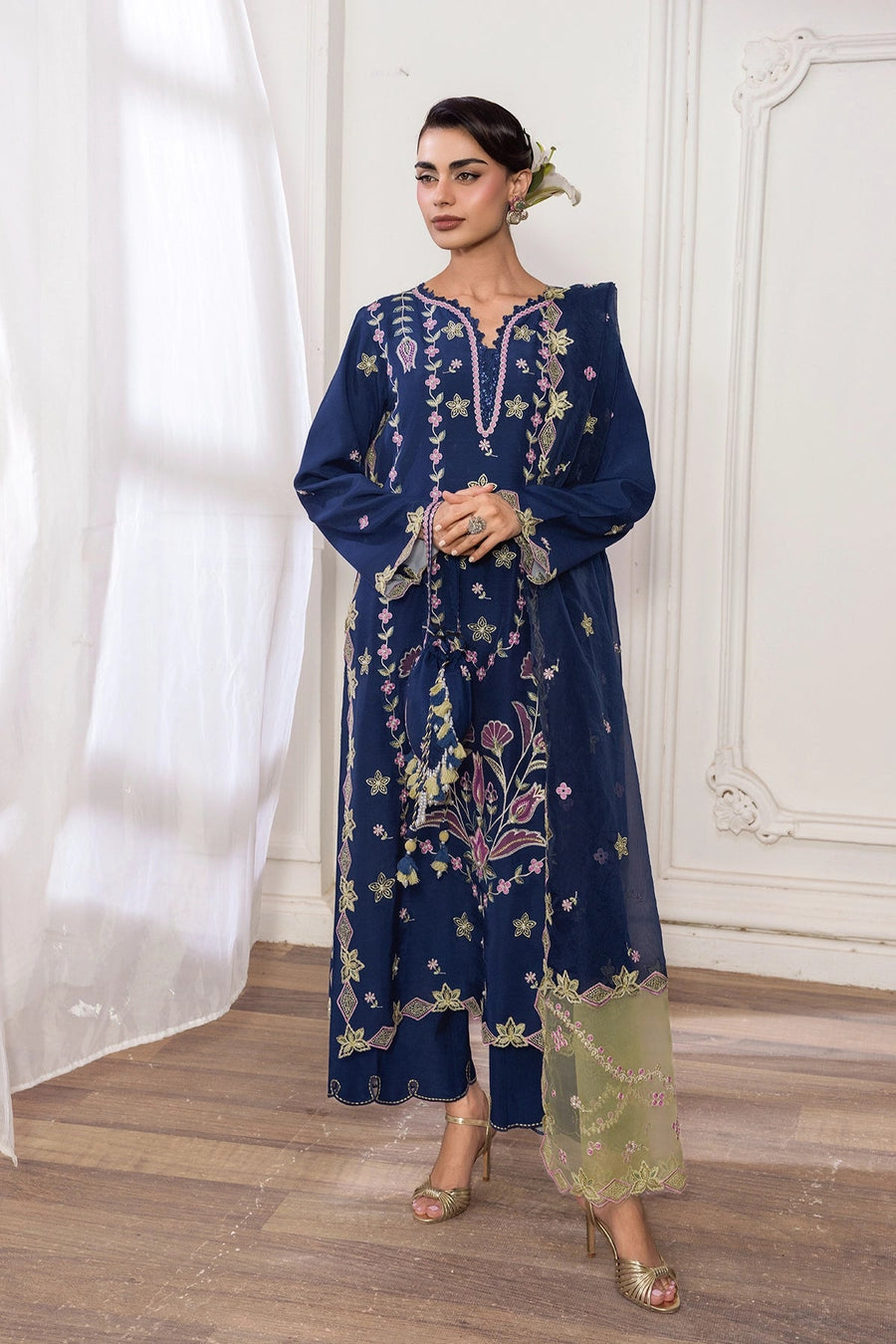 Rang Rasiya Lumeire Silk Unstitched Embroidered 3Pc Suit - Azul