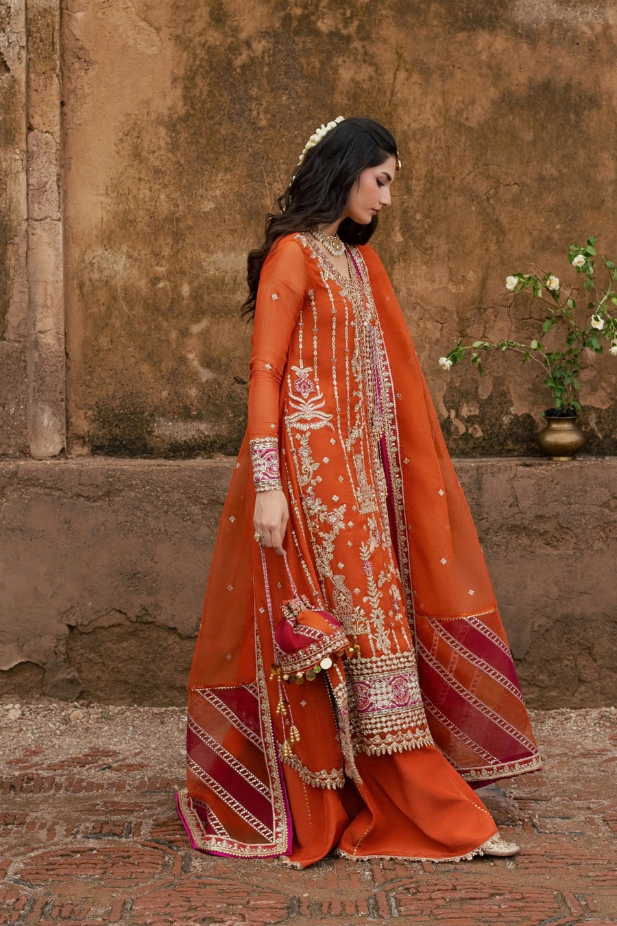 Rang Rasiya Chatoyer Embroidered Chiffon Unstitched 3Pc Suit - Nara