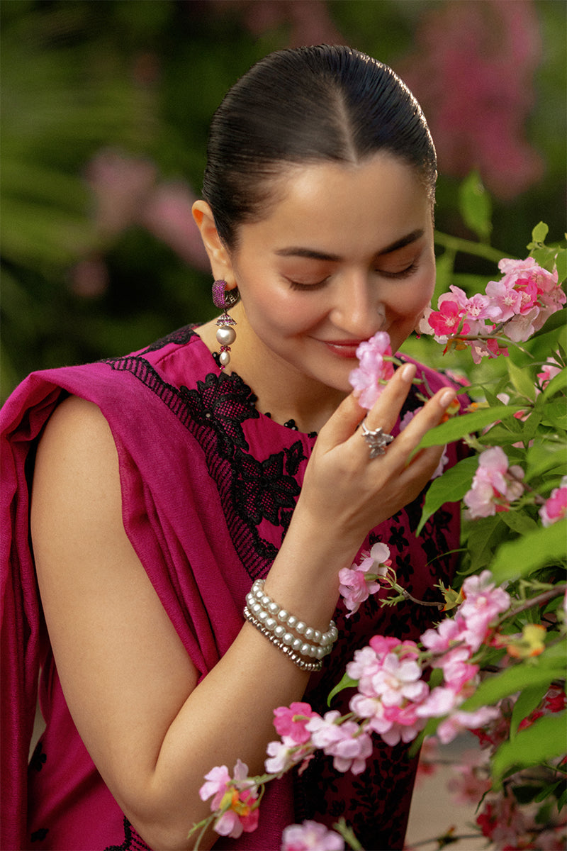 Rang Rasiya Premium Embroidered Lawn Unstitched 3Pc Suit - MAYA