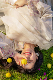Rang Rasiya Premium Embroidered Lawn Unstitched 3Pc Suit - HANIA