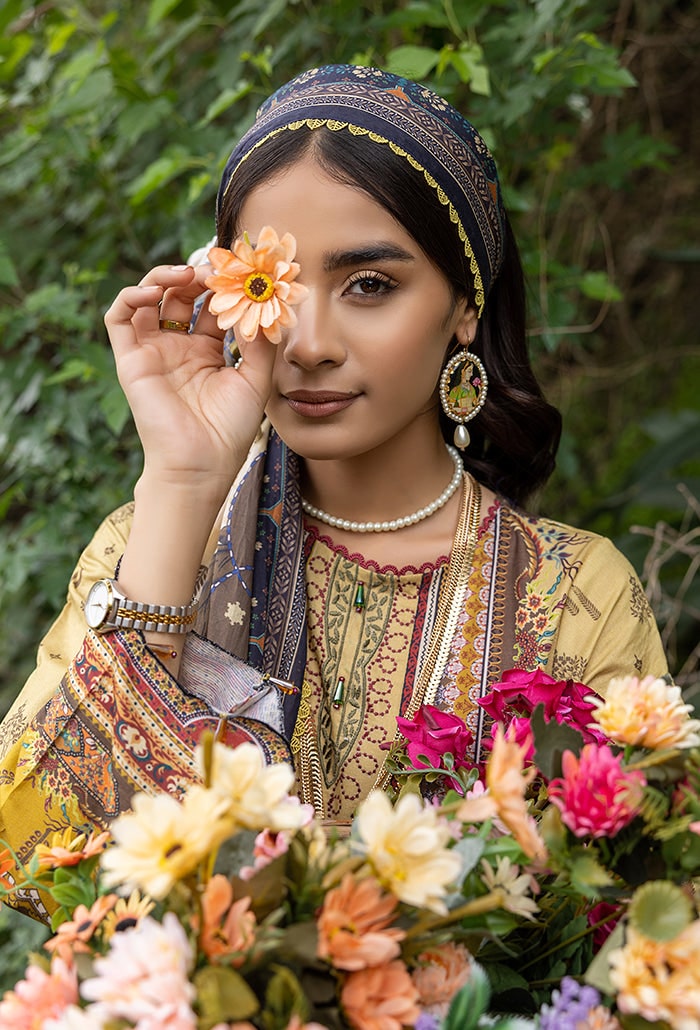 Iris by Humdum Embroidered Lawn Unstitched 3 Piece Suit RS-03