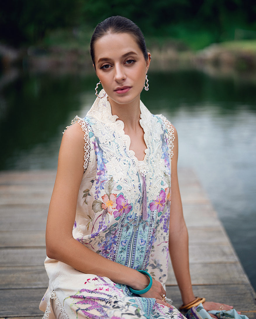 Roheenaz Garden Veil Printed Lawn Unstitched 3Pc Suit RNZ2501A Bloom Glimmer