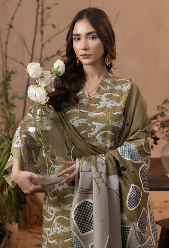 Humdum Raya Printed Khaddar Unstitched 3Pc Suit D-08