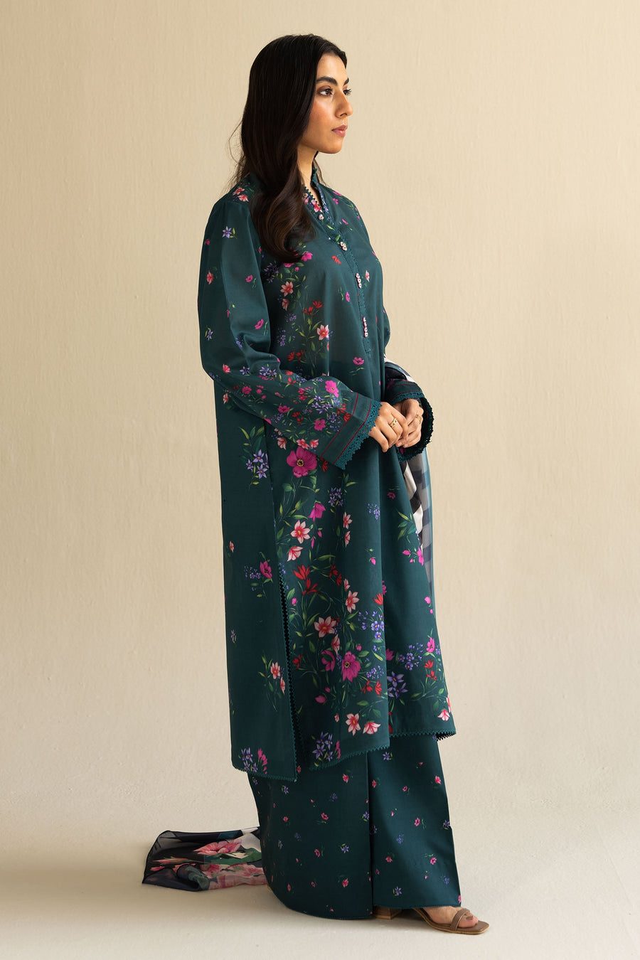 Coco by Zara Shahjahan Prints Unstitched Lawn 3Pc Suit D-04A REENA