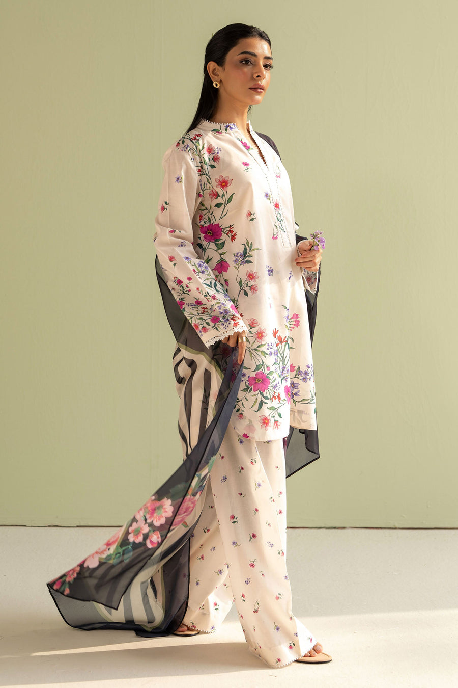 Coco by Zara Shahjahan Prints Unstitched Lawn 3Pc Suit D-04B REENA