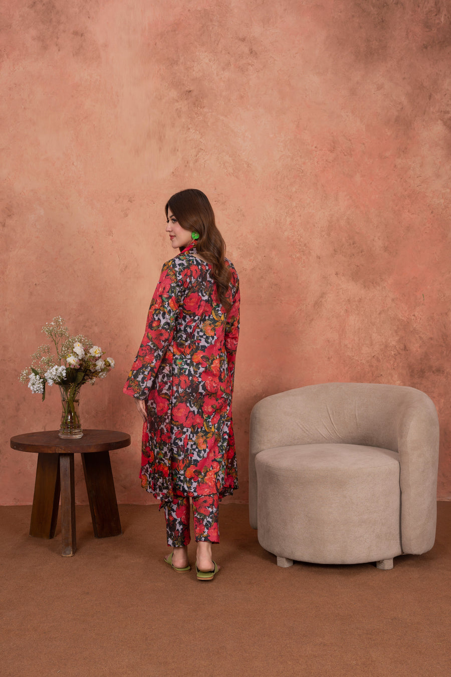 Feathers Premium Printed Lawn Unstitched 3Pc Suit Rouge Jardin-FT720
