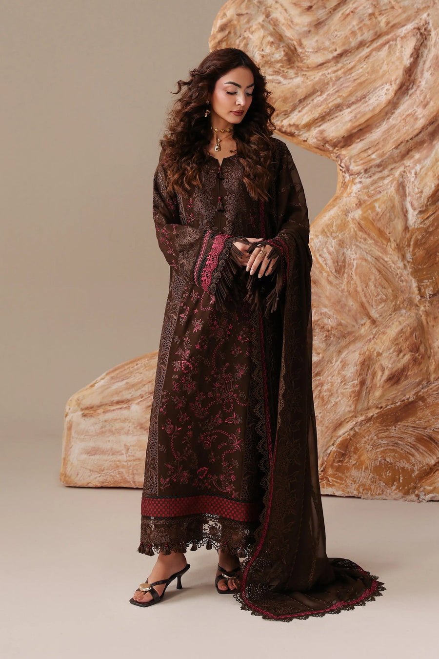 Imrozia Serene Luxe Noire Embroidered Georgette Unstitched 3Pc Suit S-1104 Delphine