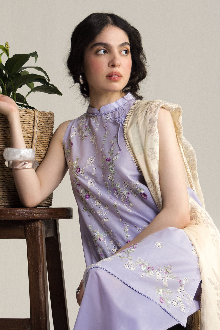 Coco by Zara Shahjahan Embroidered Lawn Unstitched 3Pc Suit D-03B Yura