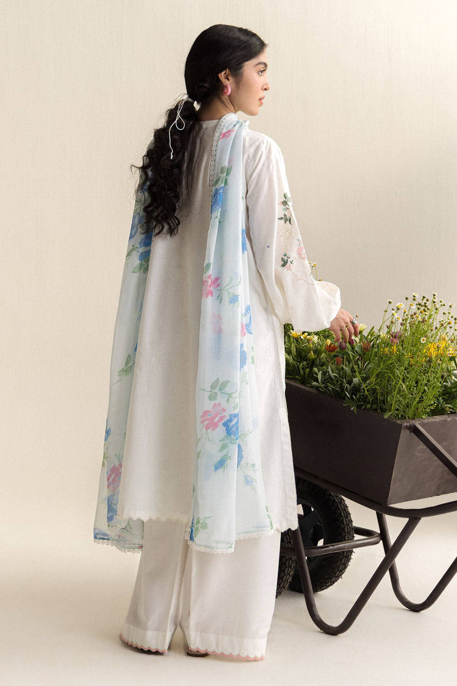 Coco by Zara Shahjahan Embroidered Lawn Unstitched 3Pc Suit D-07A Arlo