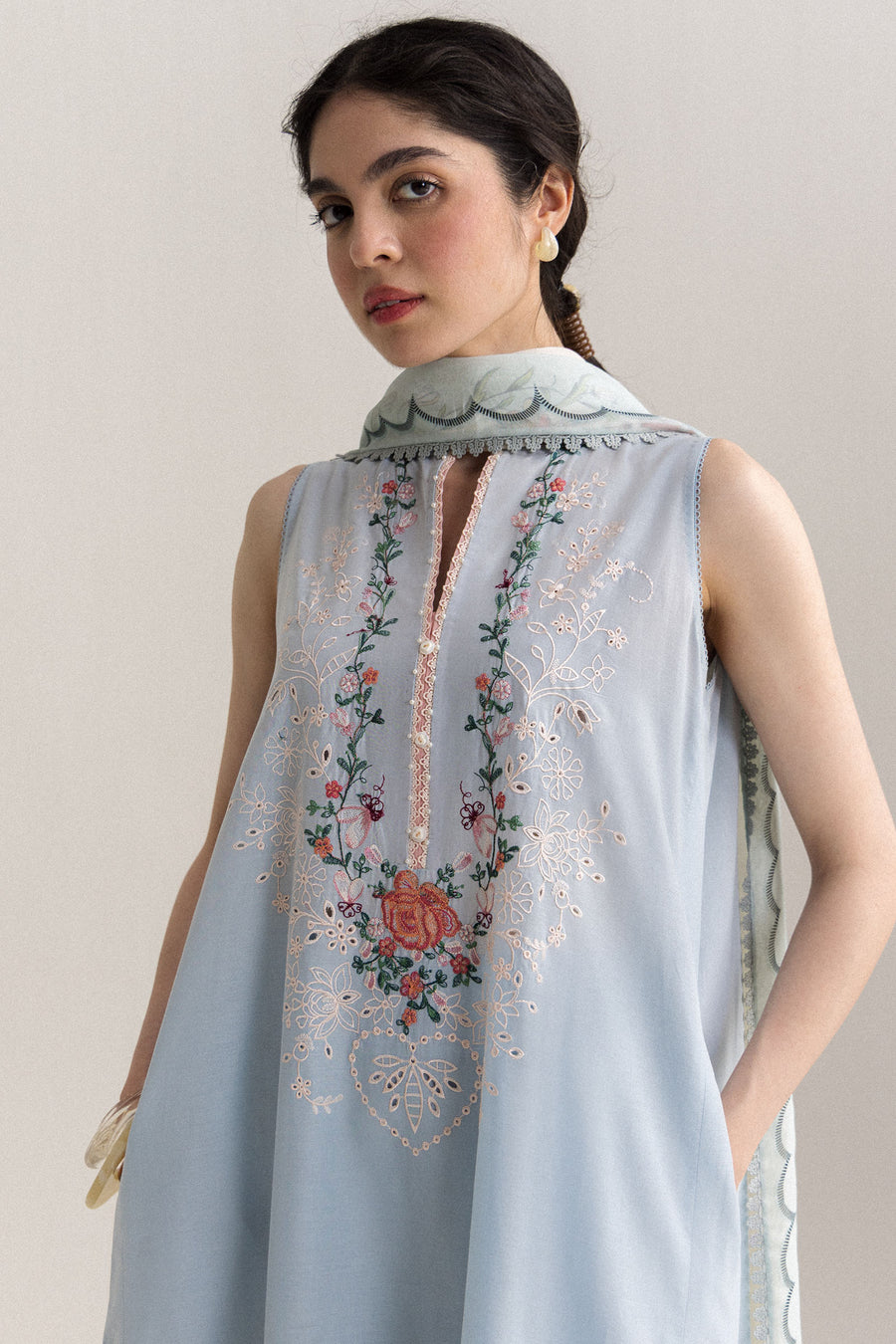 Coco by Zara Shahjahan Embroidered Lawn Unstitched 3Pc Suit D-08B Kian