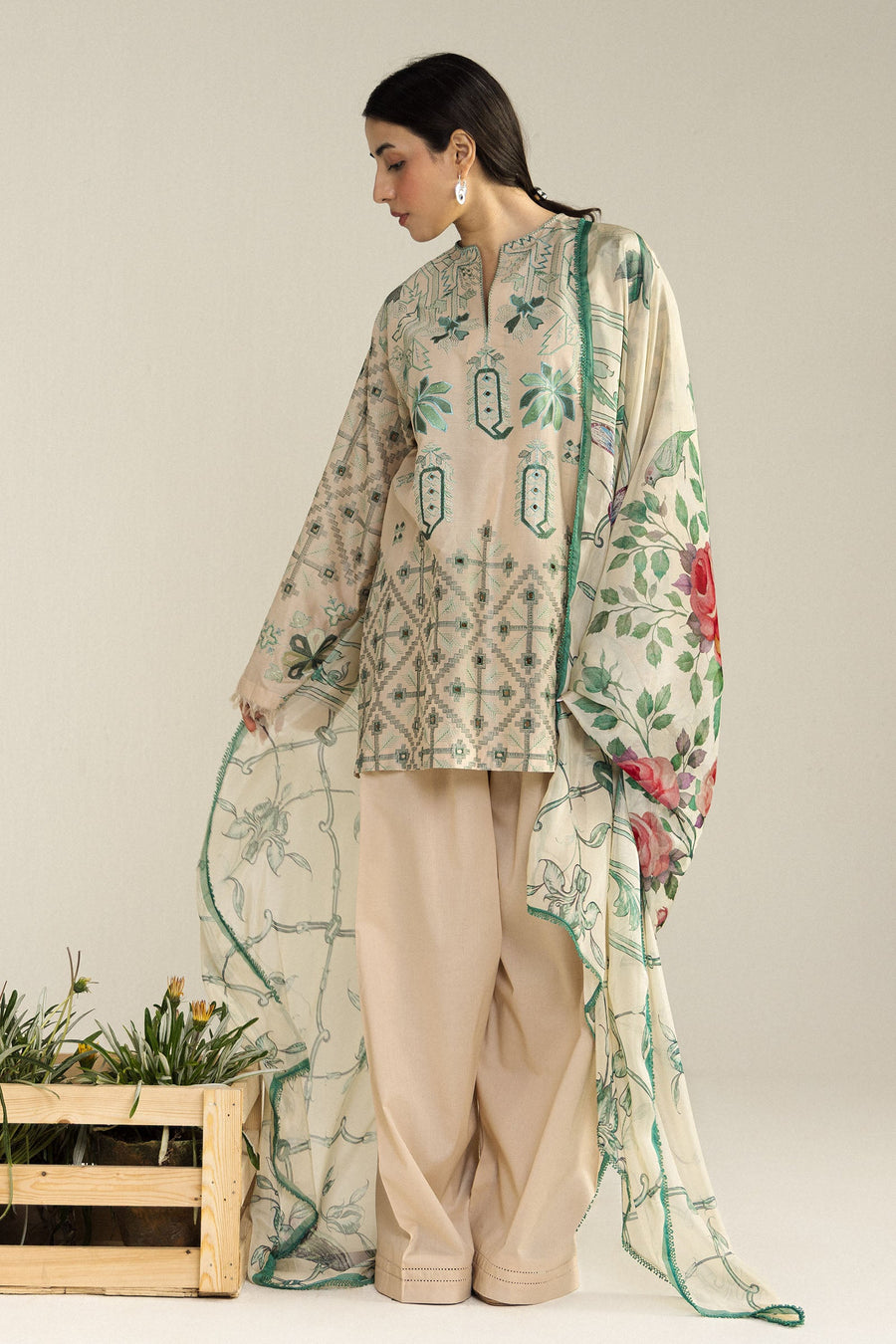 Coco by Zara Shahjahan Embroidered Lawn Unstitched 3Pc Suit D-09B Soren