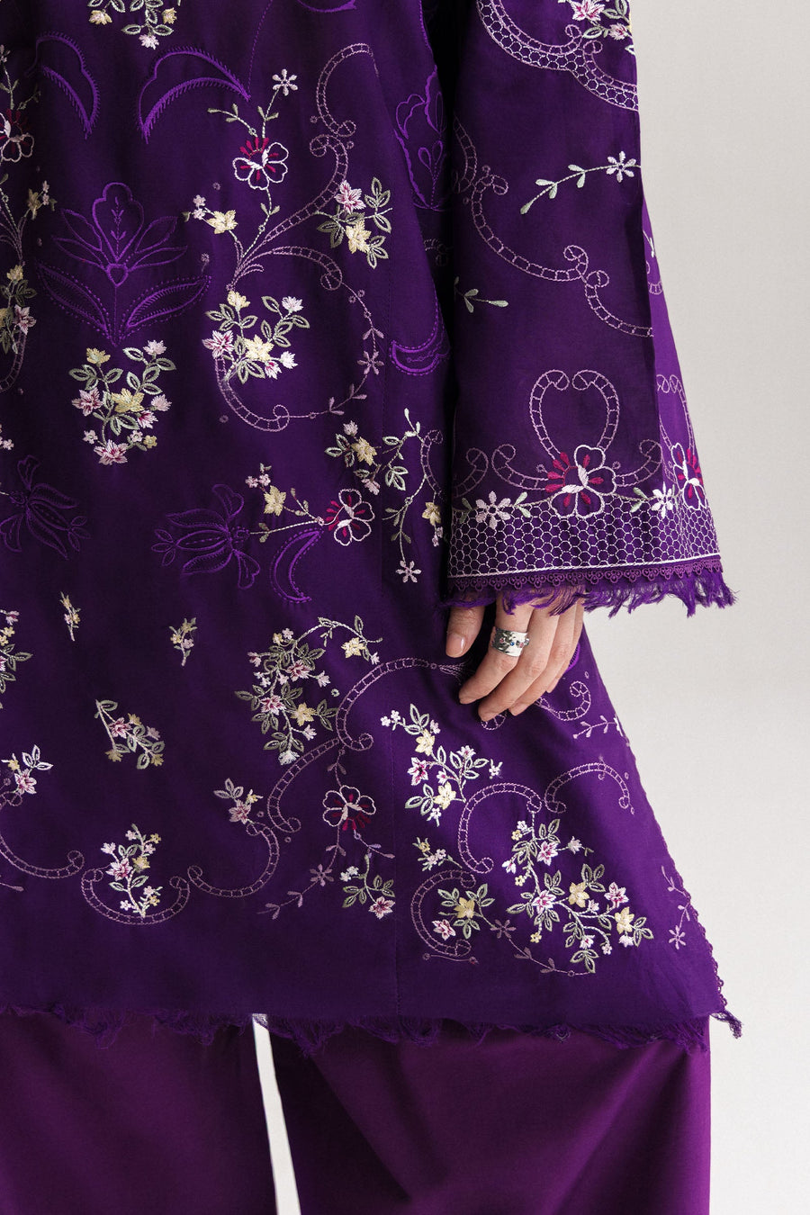 Coco by Zara Shahjahan Embroidered Lawn Unstitched 3Pc Suit D-10B Eira