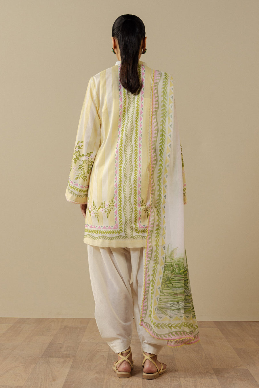 Coco by Zara Shahjahan Prints Unstitched Lawn 3Pc Suit D-01B NERINE