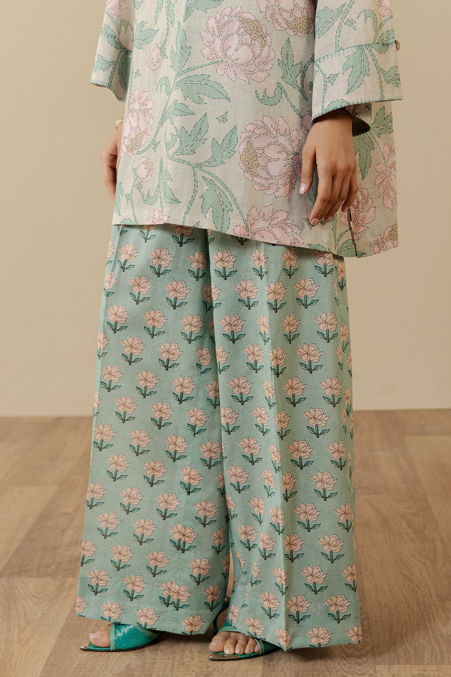 Coco by Zara Shahjahan Prints Unstitched Lawn 3Pc Suit D-05A MIREYA