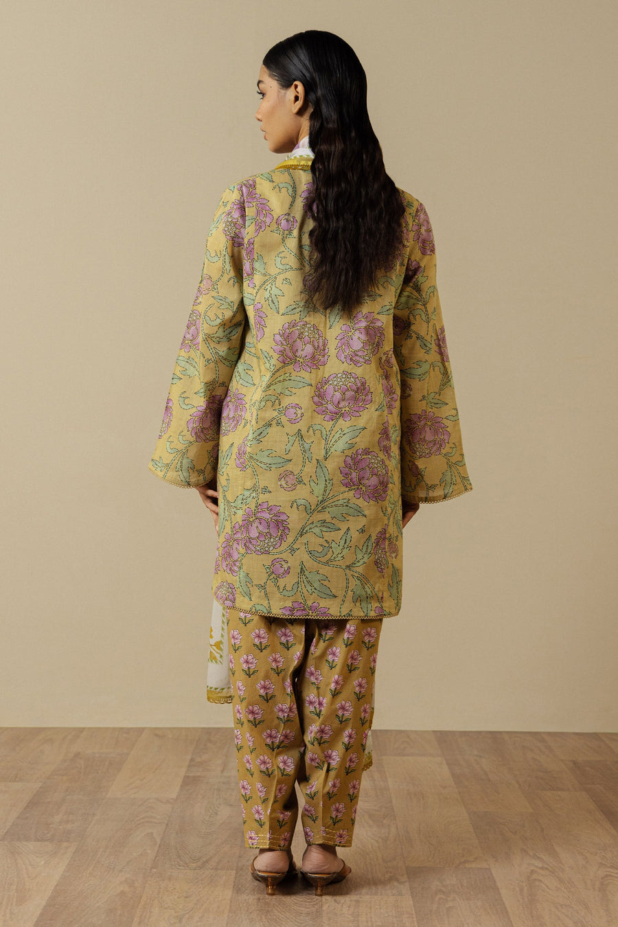 Coco by Zara Shahjahan Prints Unstitched Lawn 3Pc Suit D-05B MIREYA