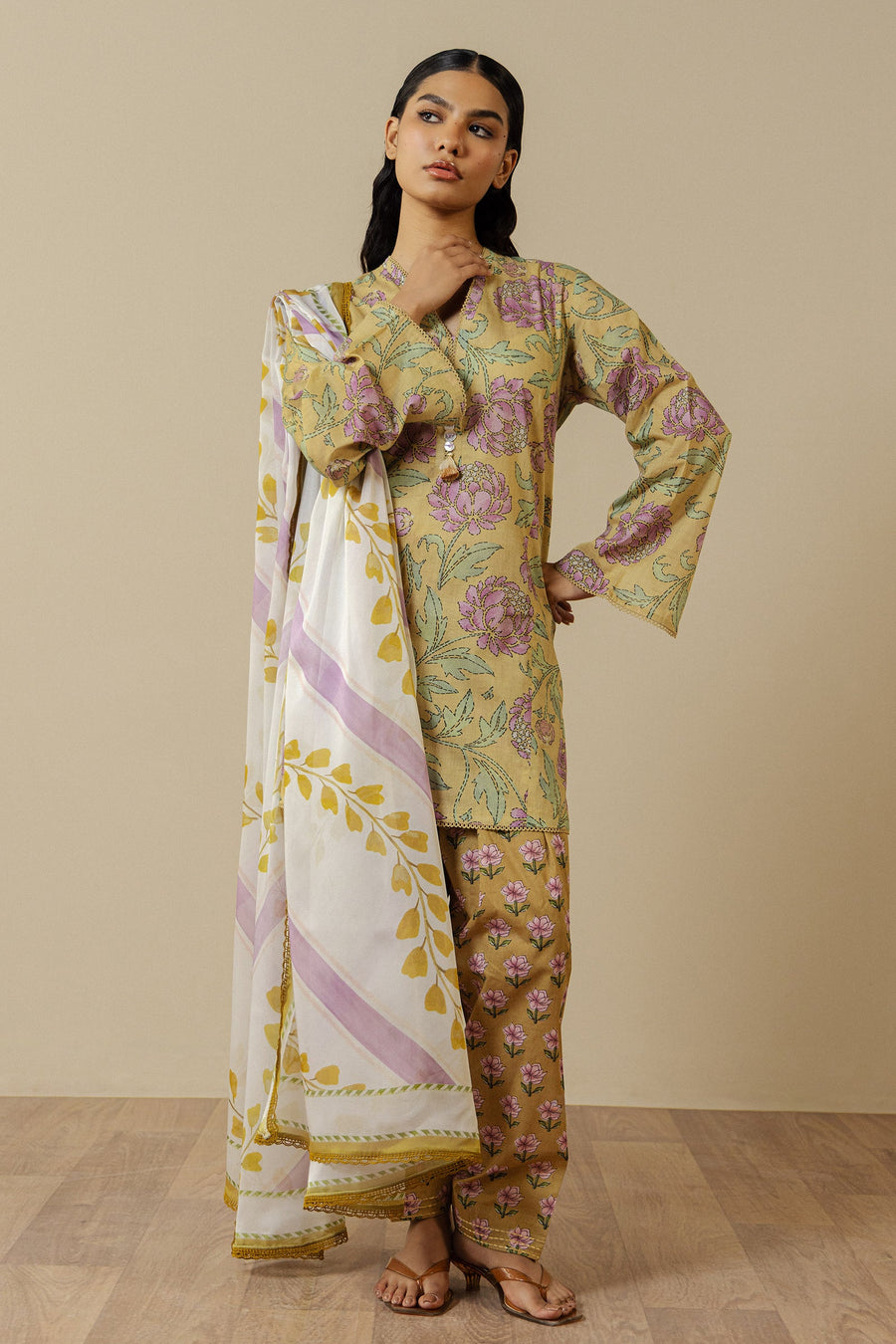 Coco by Zara Shahjahan Prints Unstitched Lawn 3Pc Suit D-05B MIREYA