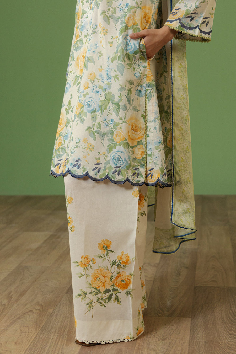 Coco by Zara Shahjahan Prints Unstitched Lawn 3Pc Suit D-07A AURELIA