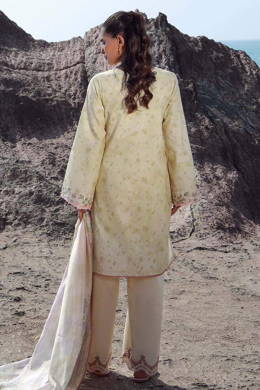 Seran Afsanah Embroidered Lawn Unstitched 3Pc Suit D-09 SAHAR