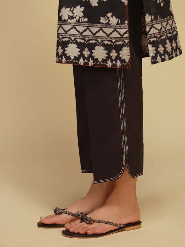 Monochrome by Sahar Unstitched Printed Lawn 3 Piece Suit SBW-23-05