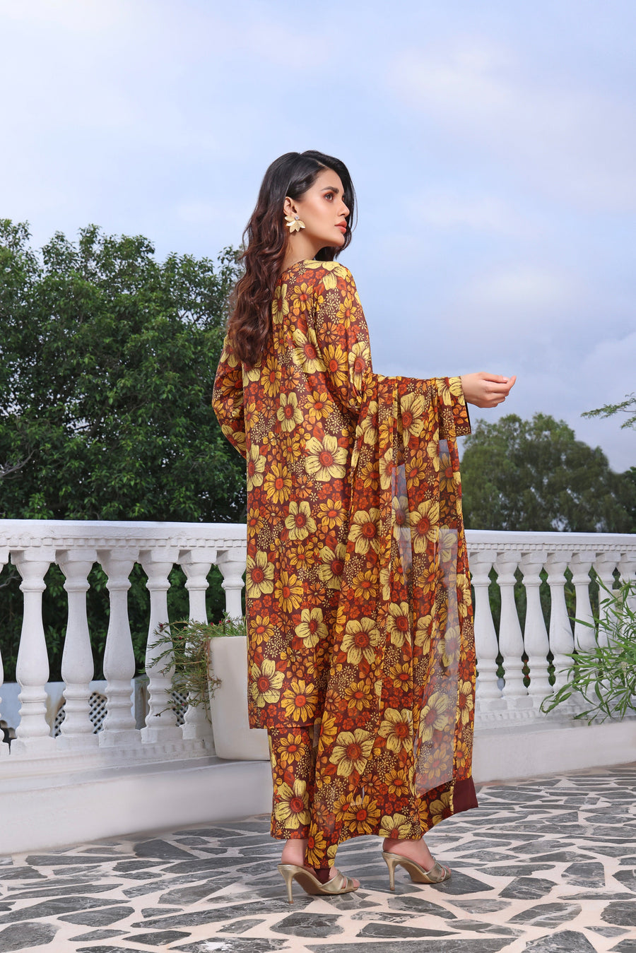 Feathers Premium Printed Lawn Unstitched 3Pc Suit SHYLA-FT144