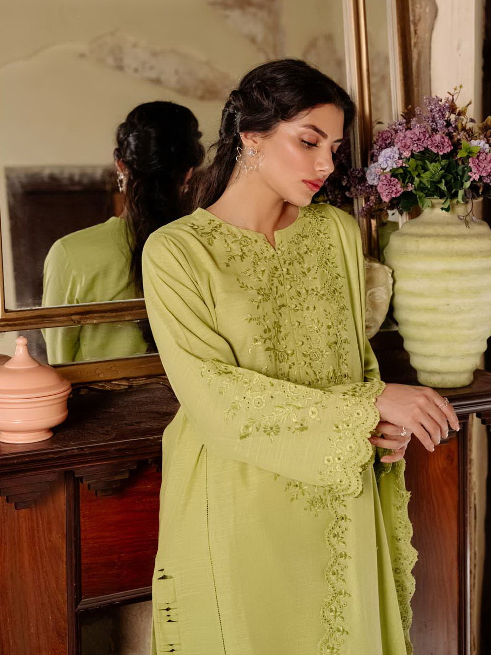 Sahar Fall Winter Unstitched Embroidered Khaddar 3Pc Suit SKWD-V2-23-05