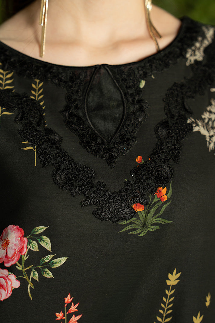 Serene Premium Dahlia Embroidered Lawn Pret 3Pc Suit SL-143 Midnight Blossom