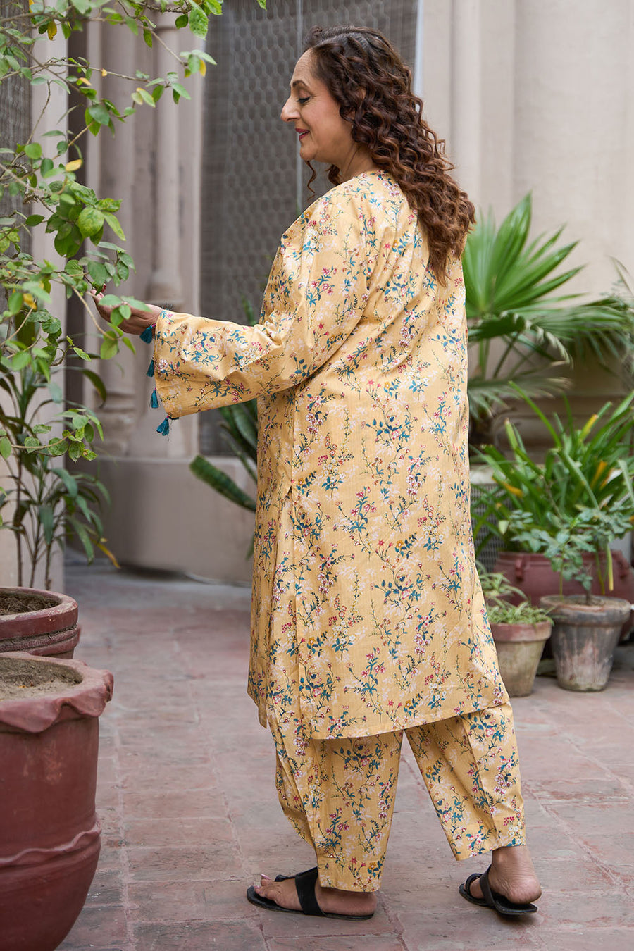 Gul Ahmed Tribute to Mothers Printed Lawn Unstitched 1Pc Shirt SL-62007