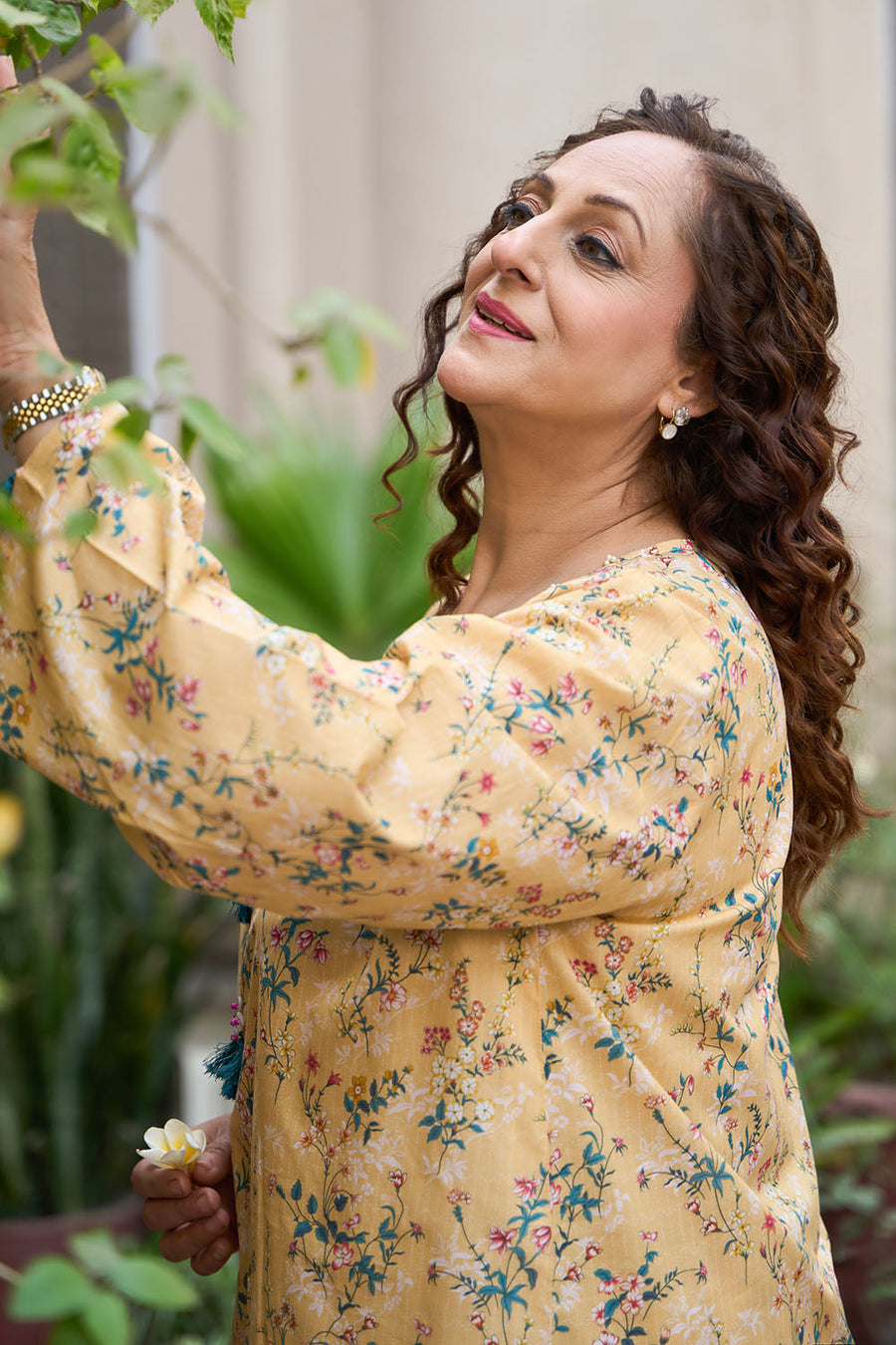 Gul Ahmed Tribute to Mothers Printed Lawn Unstitched 1Pc Shirt SL-62007