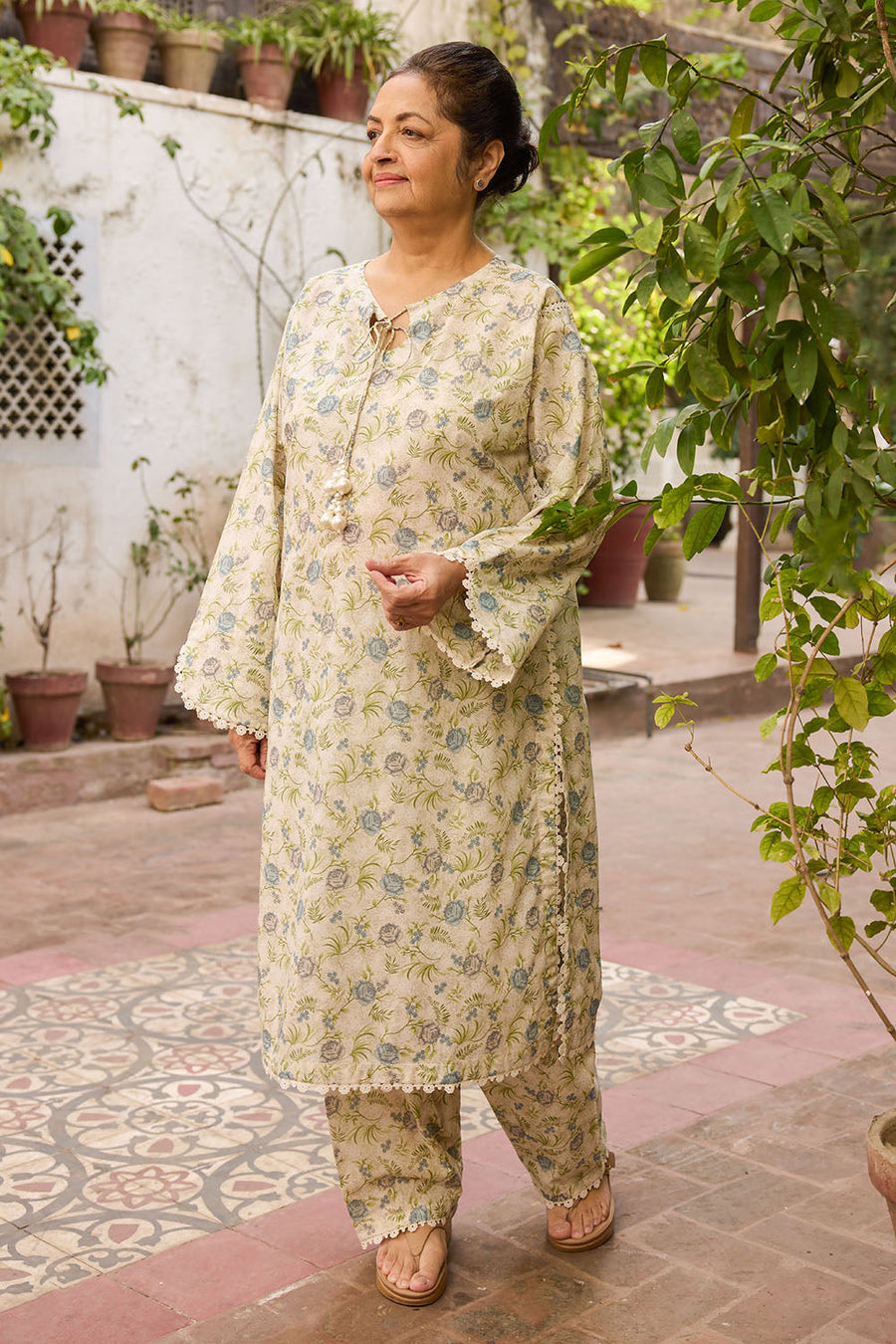 Gul Ahmed Tribute to Mothers Printed Lawn Unstitched 1Pc Shirt SL-62009