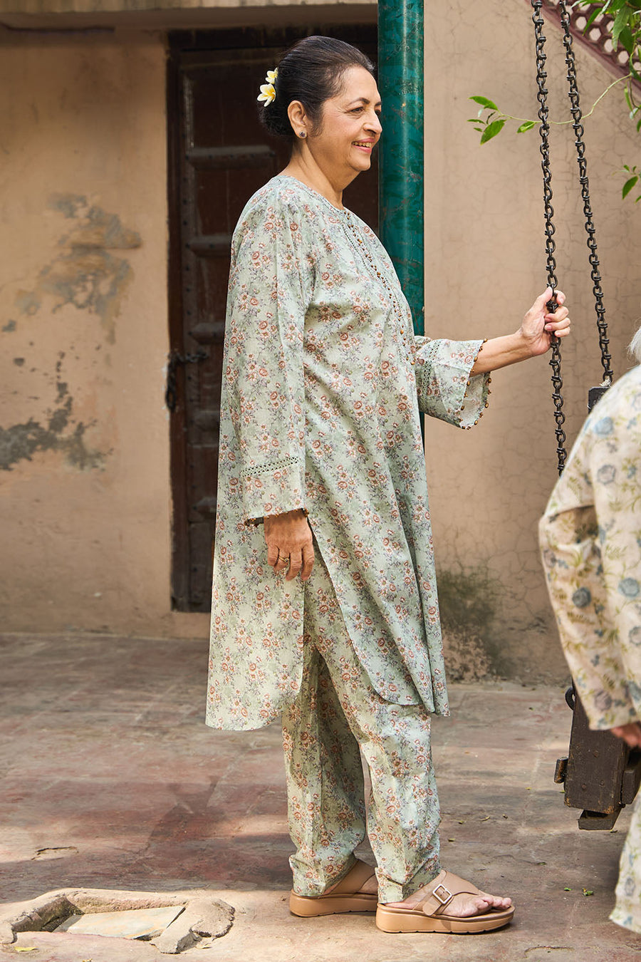 Gul Ahmed Tribute to Mothers Printed Lawn Unstitched 1Pc Shirt SL-62027