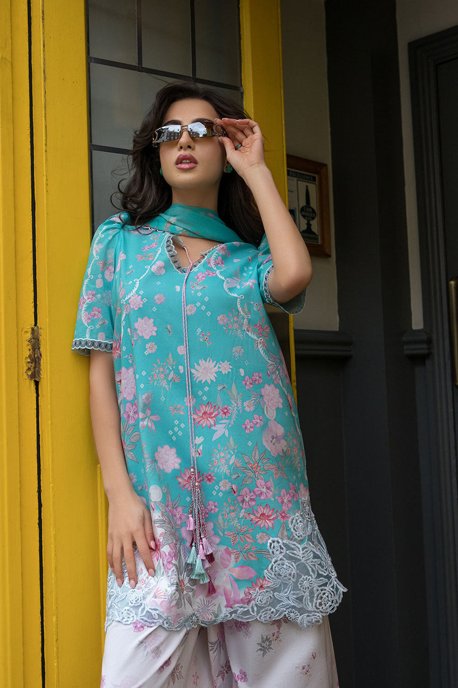 Sobia Nazir Prints Embroidered Lawn Unstitched 3Pc Suit SNP26-5B
