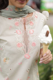 Sobia Nazir Prints Vol-02 Embroidered Lawn Unstitched 3Pc Suit SNP26V2-6B