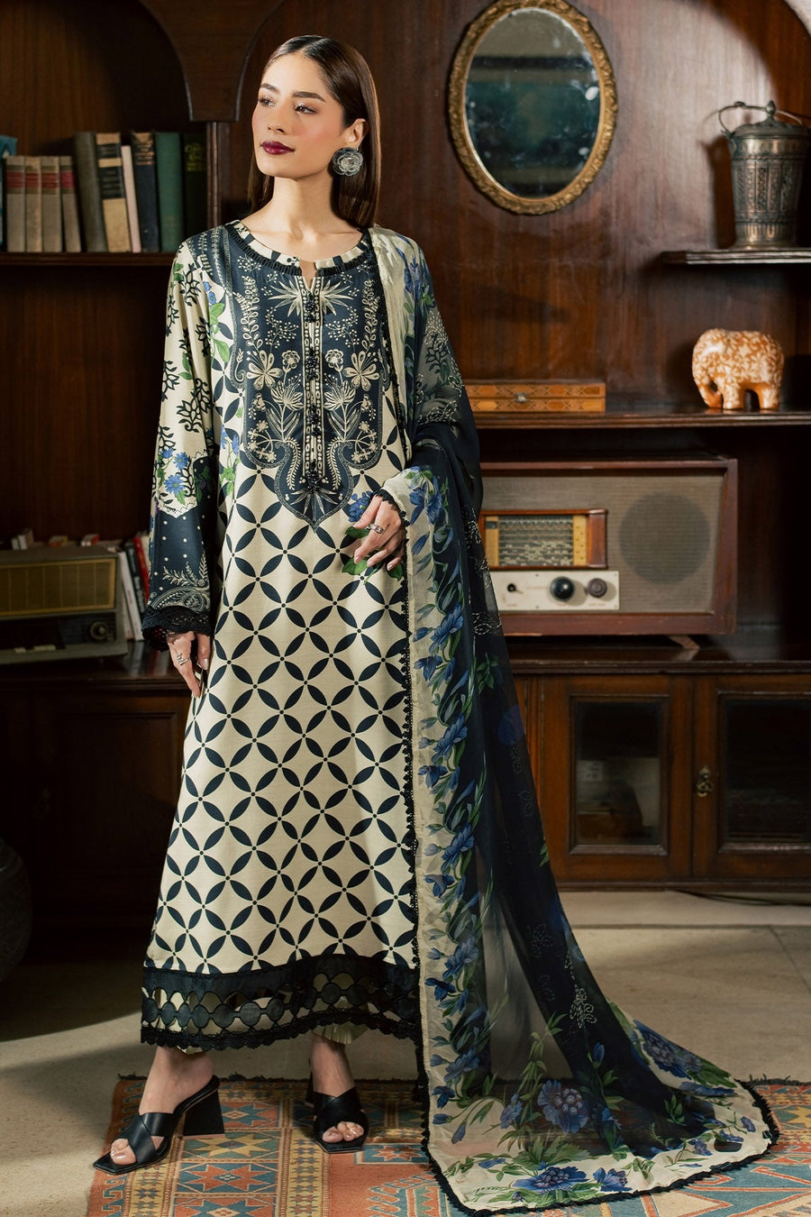 Nureh Signature Printed Viscose Slub Unstitched 3Pc Suit SP-209