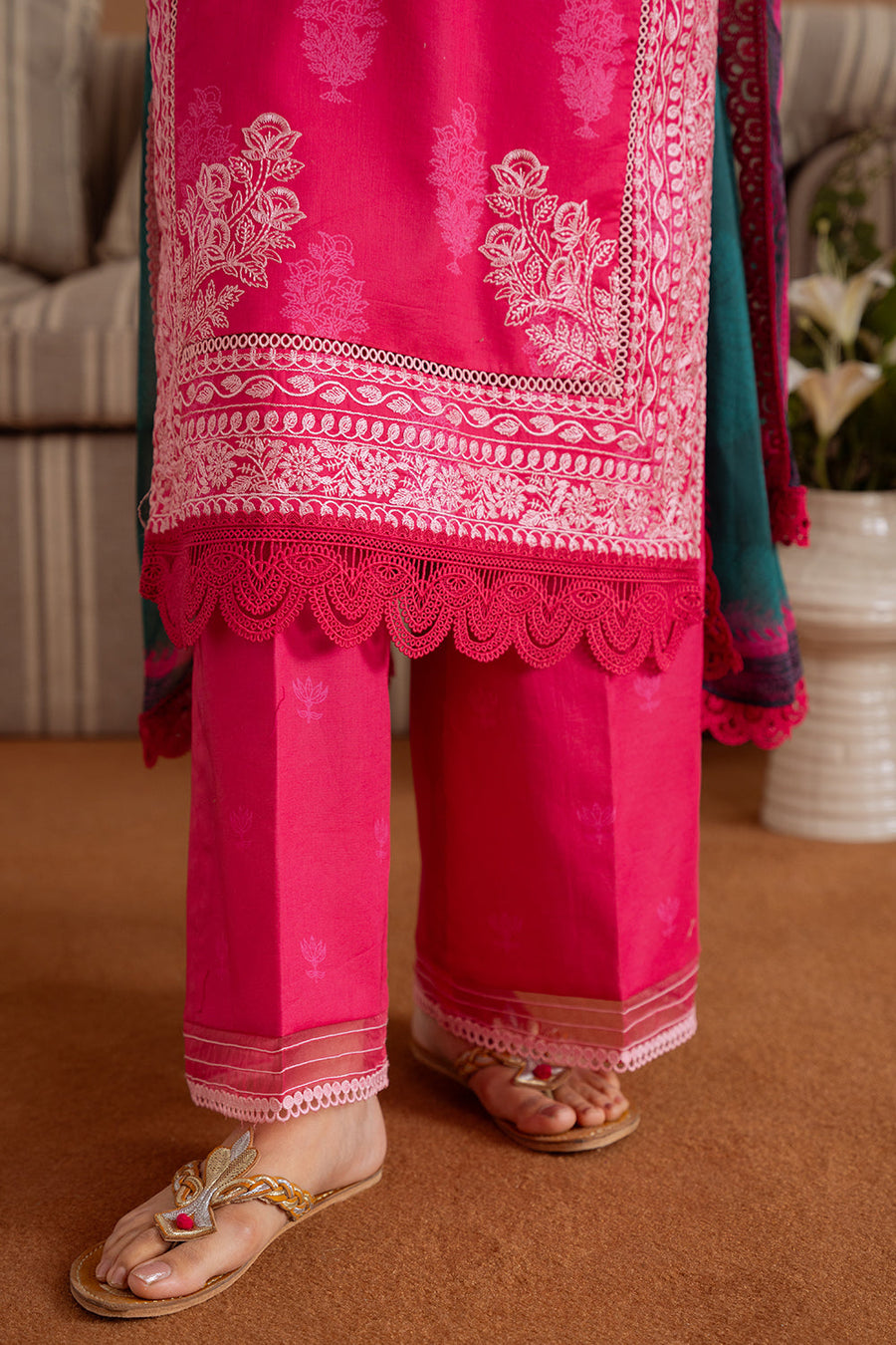 Saira Rizwan Laanem Embroidered Lawn Unstitched 3Pc Suit SRL25-01A ELARA