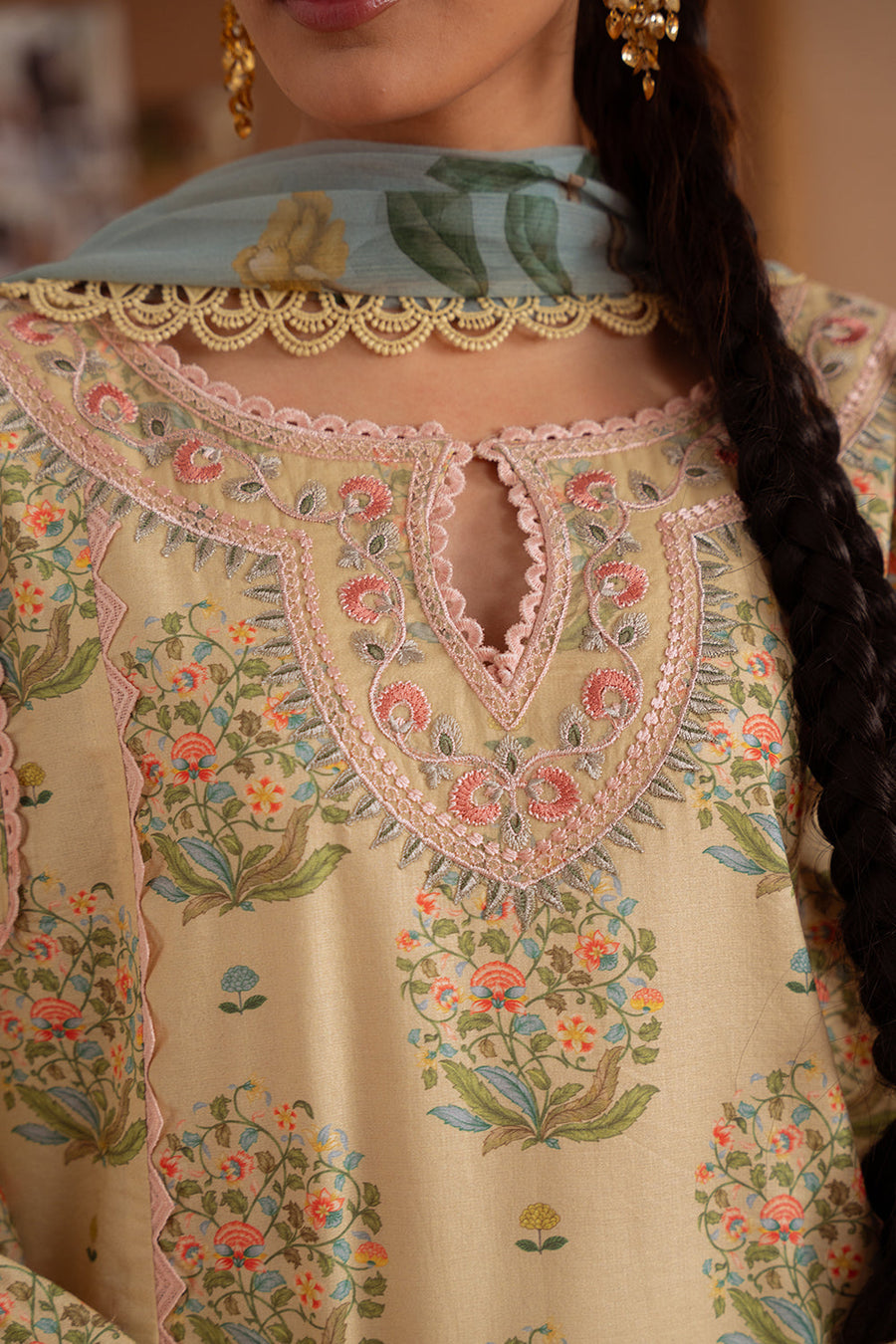Saira Rizwan Laanem Embroidered Lawn Unstitched 3Pc Suit SRL25-02A NERIDA