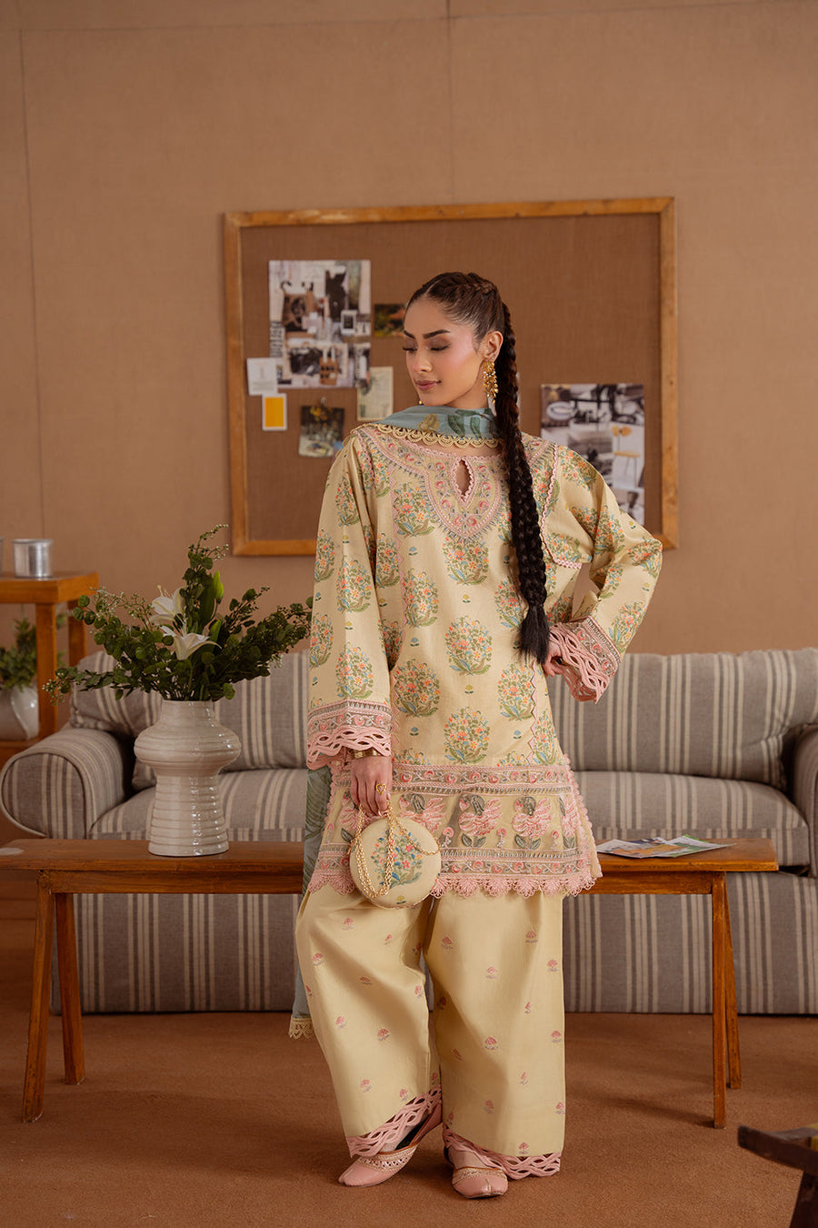 Saira Rizwan Laanem Embroidered Lawn Unstitched 3Pc Suit SRL25-02A NERIDA
