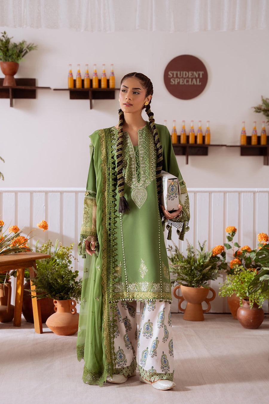 Saira Rizwan Laanem Embroidered Lawn Unstitched 3Pc Suit SRL25-03A ZAFIRA