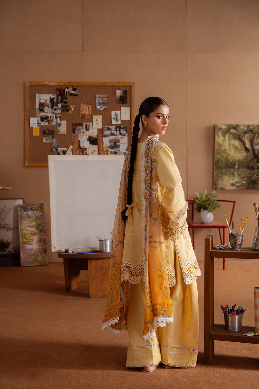 Saira Rizwan Laanem Embroidered Lawn Unstitched 3Pc Suit SRL25-04A LEYLA